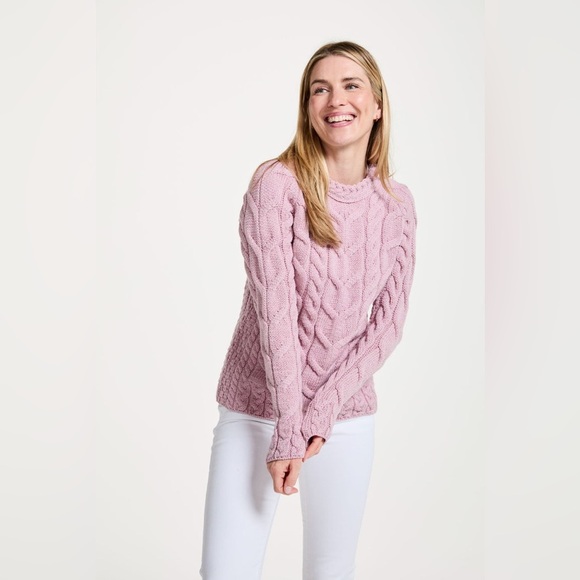 Aran Sweater Market Sweater Pink 100% Merino Wool Made in Ireland fisherman - Picture 1 of 8